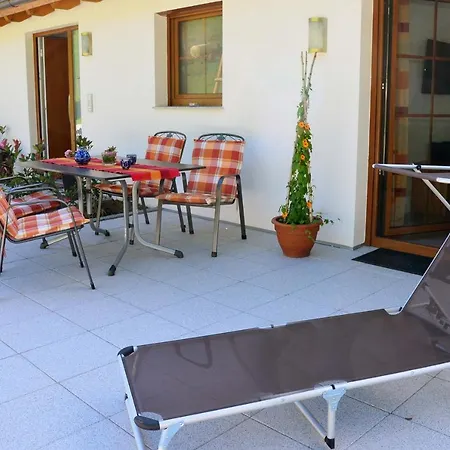 Zipperhof Apartment *